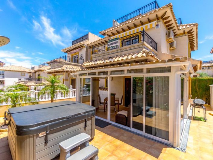 Image No.1-2 Bed Townhouse for sale