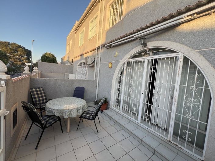 Image No.1-Maison de ville de 3 chambres à vendre à Torrevieja