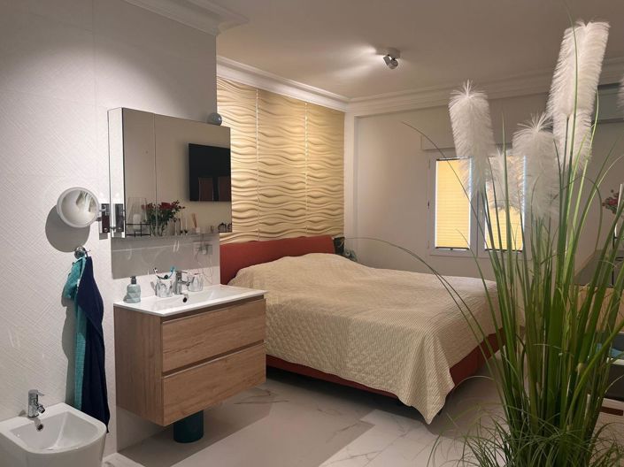 Image No.14-3 Bed Apartment for sale