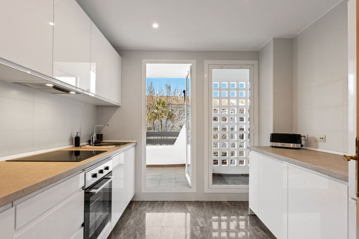 Image No.8-2 Bed Apartment for sale