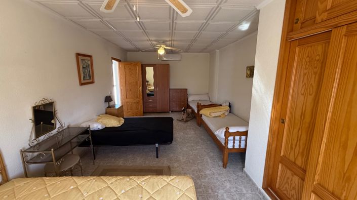 Image No.36-3 Bed Villa for sale