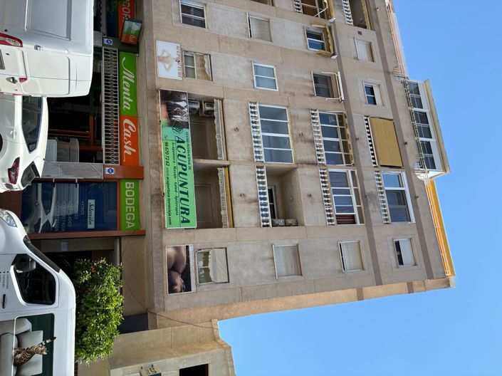 Image No.1-4 Bed Apartment for sale
