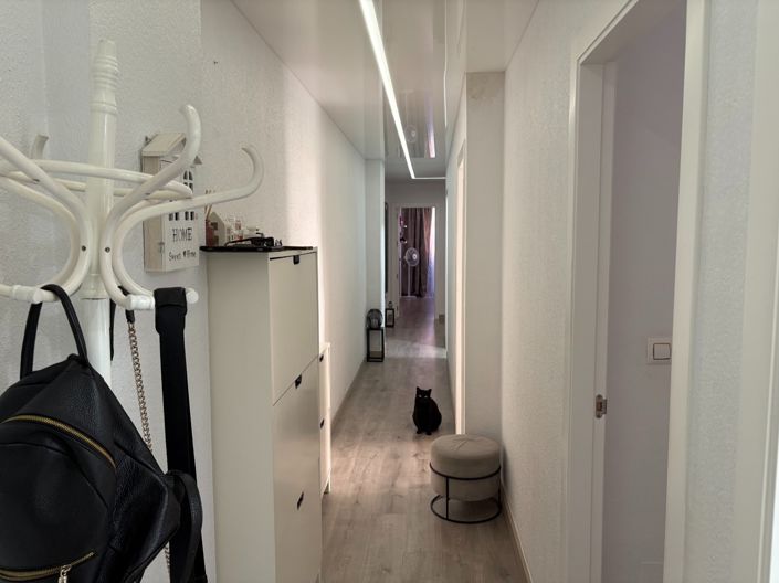 Image No.18-4 Bed Apartment for sale