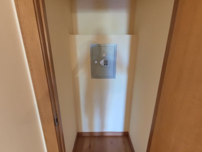 Image No.26-3 Bed Apartment for sale