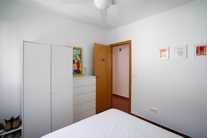 Image No.18-5 Bed House for sale