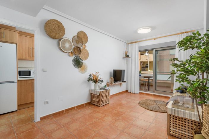 Image No.12-3 Bed Apartment for sale