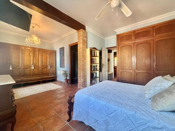 Image No.24-3 Bed Villa for sale