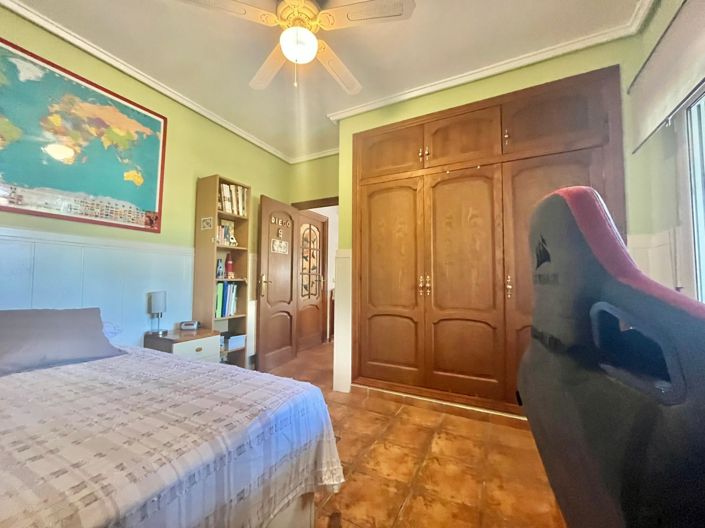 Image No.29-3 Bed Villa for sale