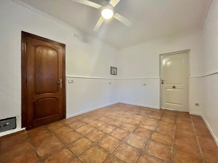 Image No.41-3 Bed Villa for sale