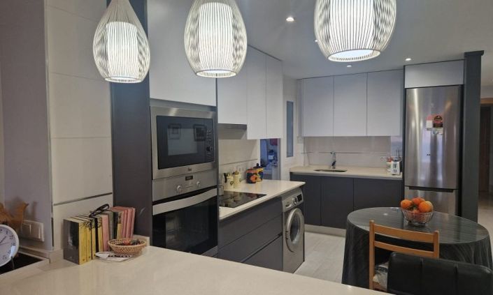 Image No.13-3 Bed Apartment for sale