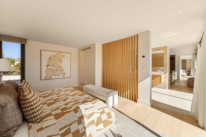 Image No.17-6 Bed Villa for sale