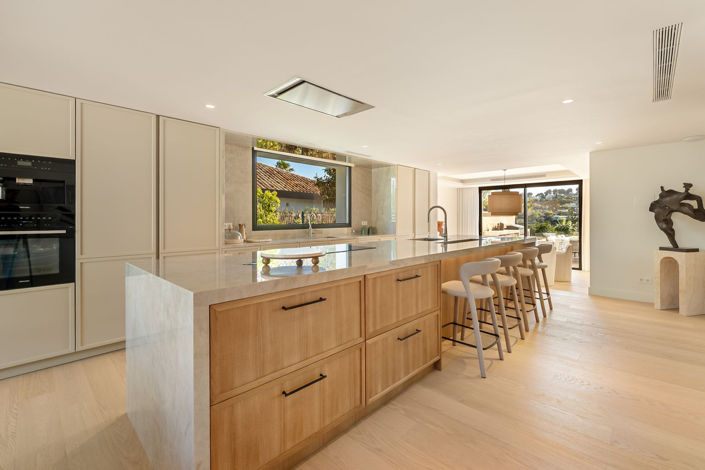 Image No.4-6 Bed Villa for sale