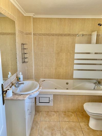 Image No.14-3 Bed House for sale