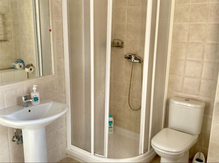 Image No.22-3 Bed House for sale