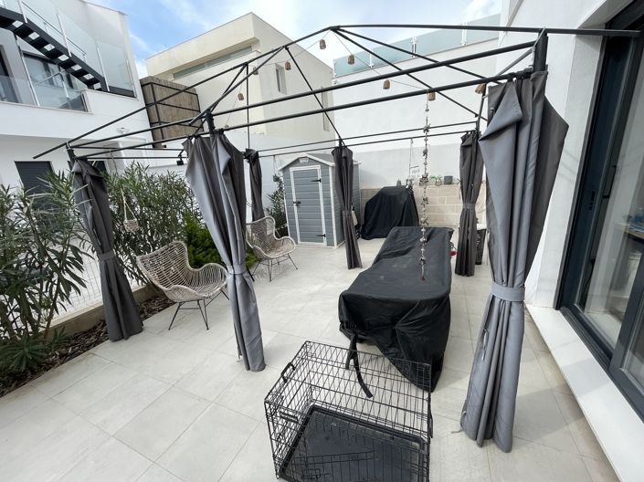 Image No.17-3 Bed Apartment for sale