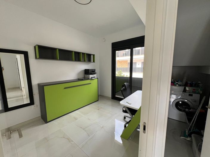 Image No.20-3 Bed Villa for sale