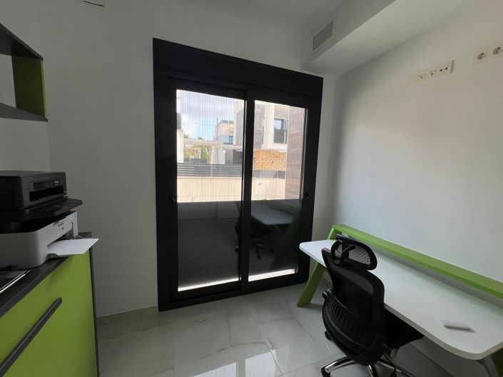 Image No.24-3 Bed Villa for sale