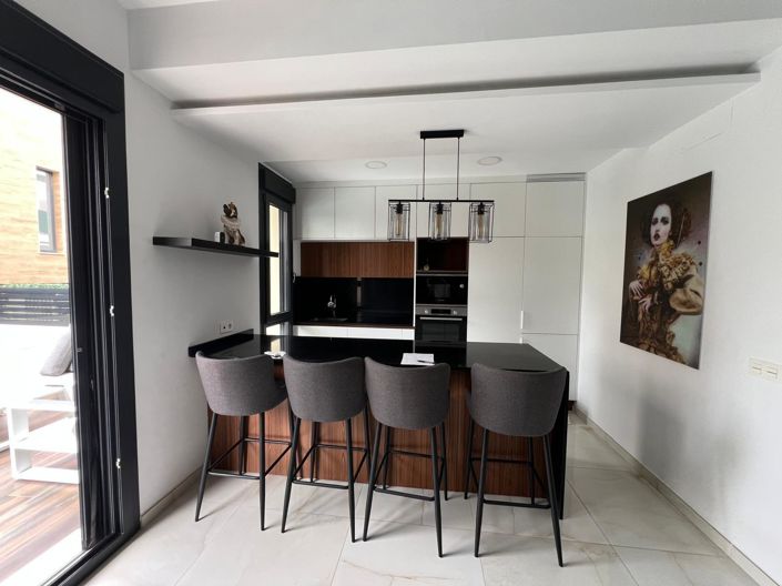 Image No.26-3 Bed Villa for sale