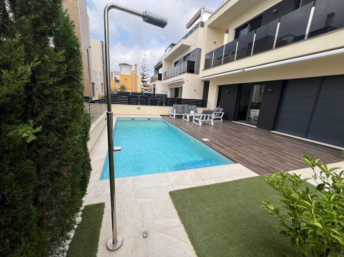 Image No.39-3 Bed Villa for sale