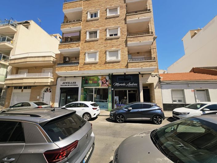 Image No.1-3 Bed Apartment for sale
