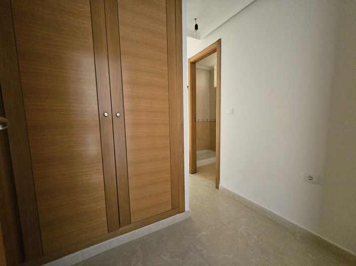 Image No.20-3 Bed Apartment for sale