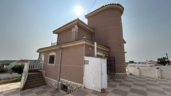 Image No.12-5 Bed Villa for sale