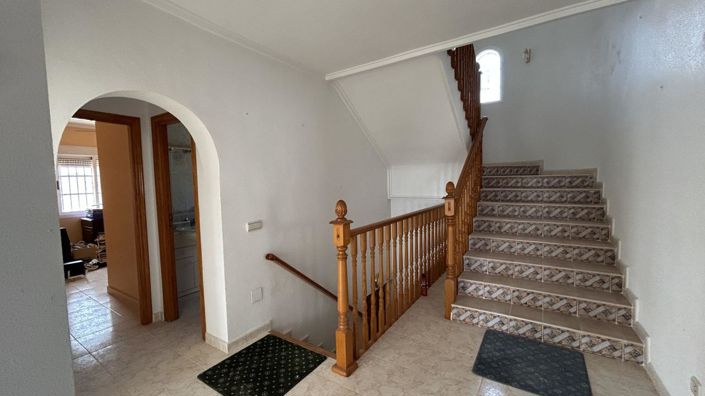 Image No.25-5 Bed Villa for sale