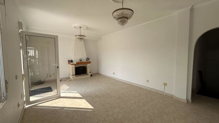 Image No.26-5 Bed Villa for sale