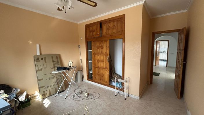 Image No.32-5 Bed Villa for sale