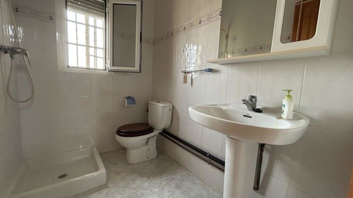 Image No.49-5 Bed Villa for sale