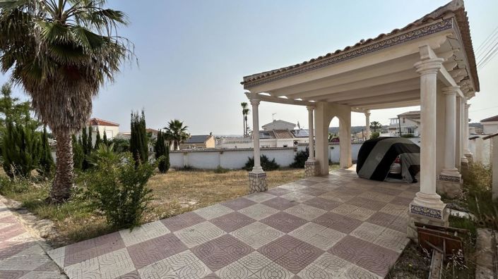 Image No.5-5 Bed Villa for sale