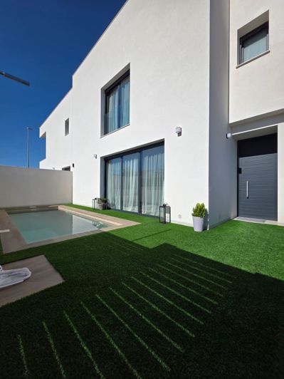 Image No.29-2 Bed Villa for sale