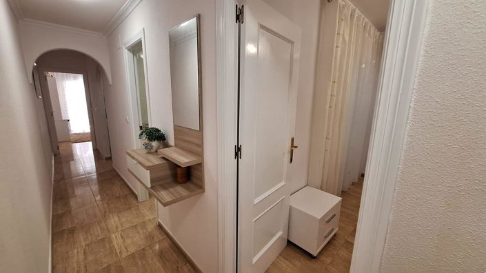 Image No.1-Appartement de 2 chambres à vendre à Torrevieja