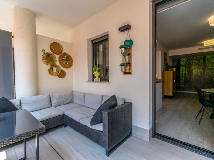 Image No.11-3 Bed Apartment for sale