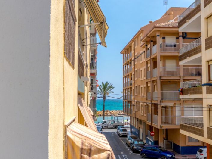 Image No.12-3 Bed Apartment for sale