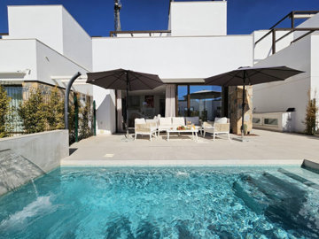 4 Bed Villa for sale