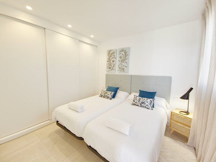 Image No.27-4 Bed Villa for sale