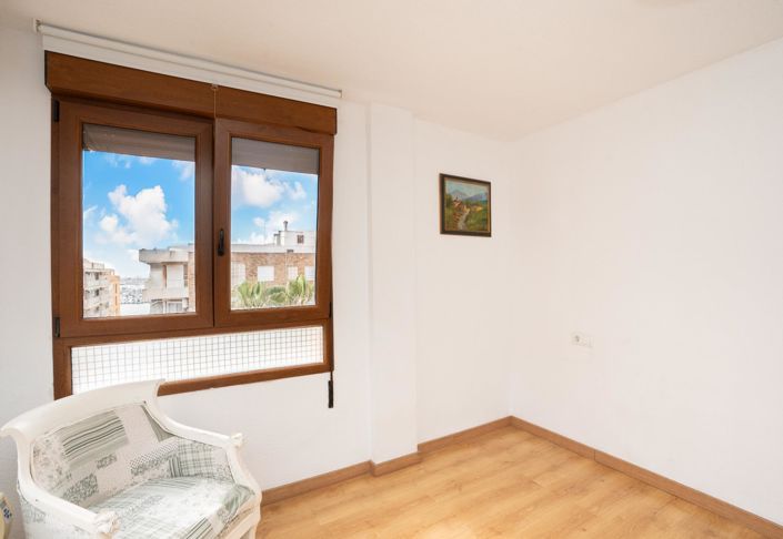 Image No.13-3 Bed Apartment for sale