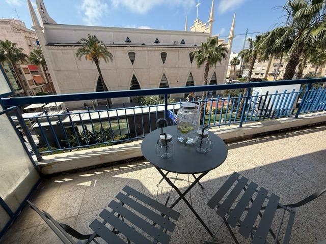 Image No.1-Appartement de 4 chambres à vendre à Torrevieja