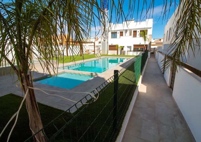 Image No.2-3 Bed Property for sale