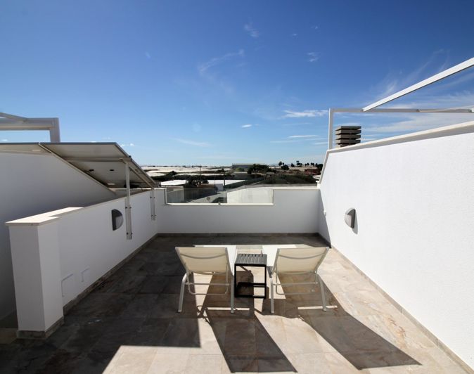 Image No.23-3 Bed Property for sale