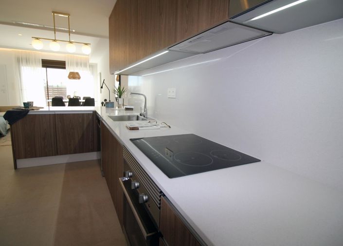 Image No.28-3 Bed Property for sale
