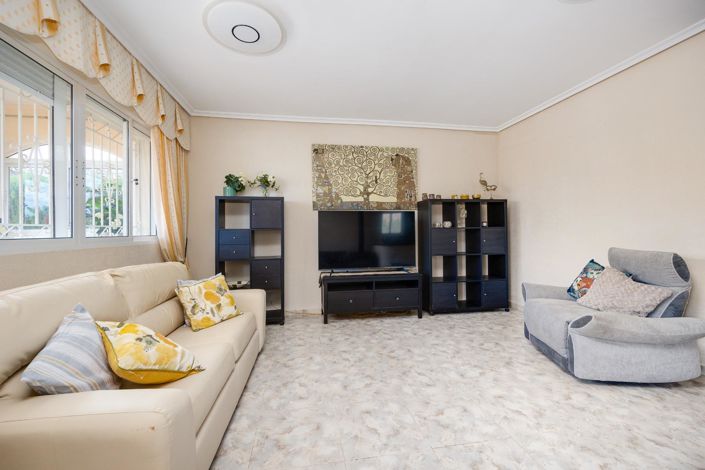 Image No.6-Villa de 3 chambres à vendre à Orihuela Costa