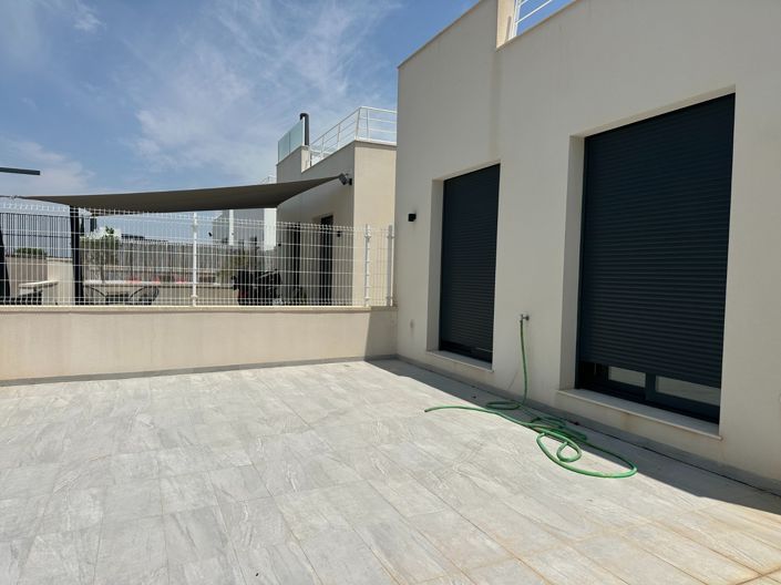 Image No.43-5 Bed Villa for sale