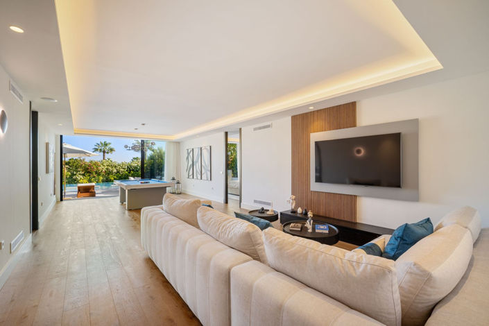 Image No.26-6 Bed Townhouse for sale
