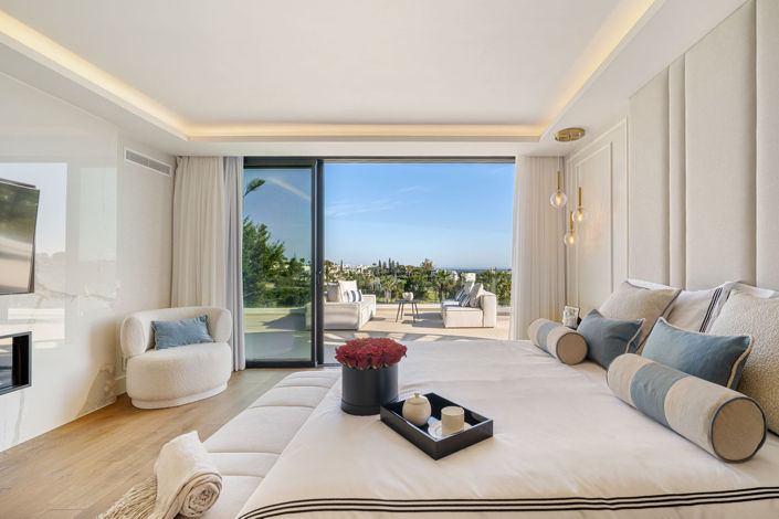 Image No.32-6 Bed Townhouse for sale
