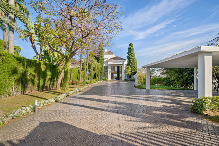 Image No.38-6 Bed Townhouse for sale