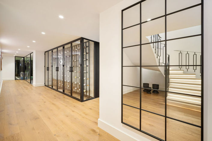 Image No.40-6 Bed Townhouse for sale