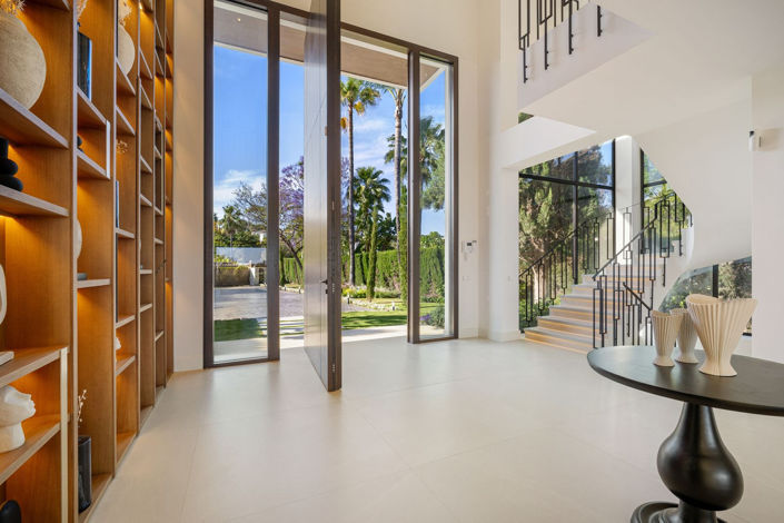 Image No.6-6 Bed Townhouse for sale