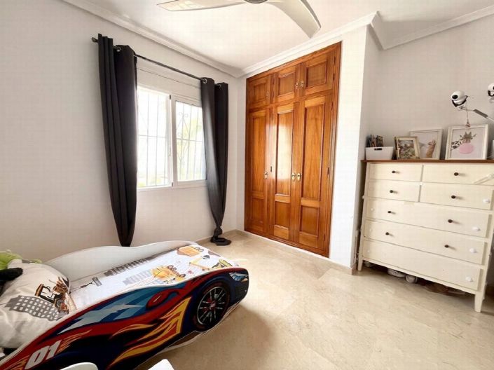 Image No.22-5 Bed Villa for sale